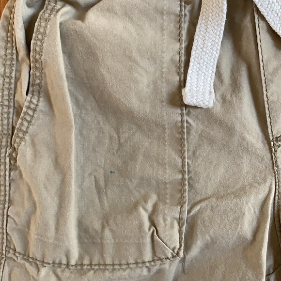 3/$10 - Old Navy boys khaki shorts - 2T - Picture 2 of 5
